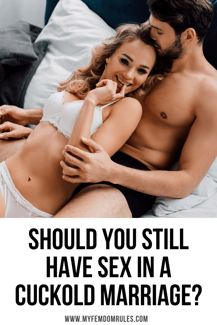 Cuckold Allows Woman Receive Erotic